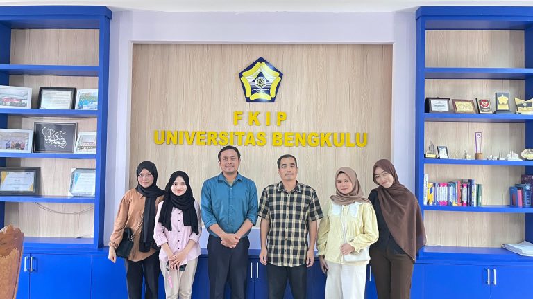 Mahasiswa Pendidikan Non-Formal FKIP Universitas Bengkulu Magang ke Malaysia